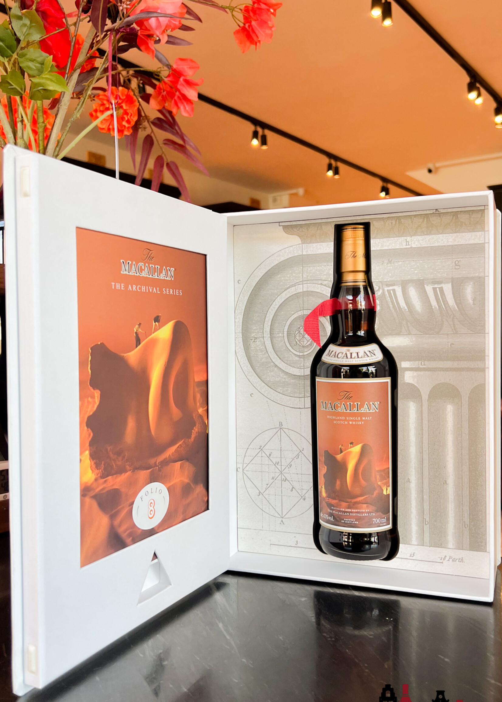 The Macallan  Macallan Folio 8 - The Archival Series 2024 43%