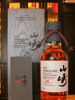 Yamazaki Yamazaki 25 Years Old - Mizunara - Suntory Whisky 43%