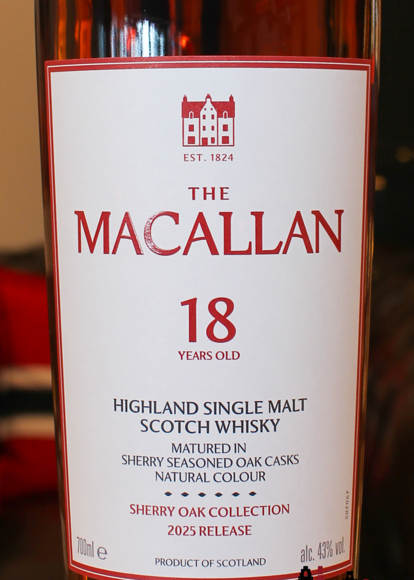 The Macallan The Macallan 18 Years Old - Sherry Oak Collection - Annual 2025 Release 43%
