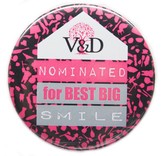 Button met gezekerde speld 37 mm