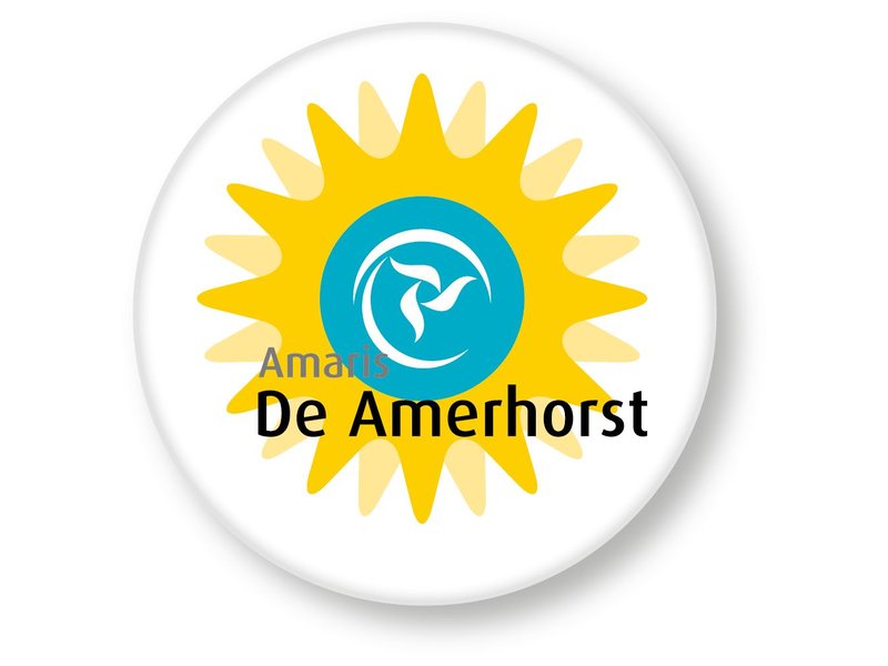 75mm button met speld.