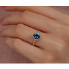 Ring mit Topas London Blue und Diamanten, 585er Rotgold