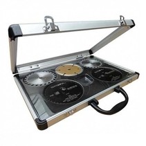 MAD MAXX accessory set in alu. case (5 pcs.)