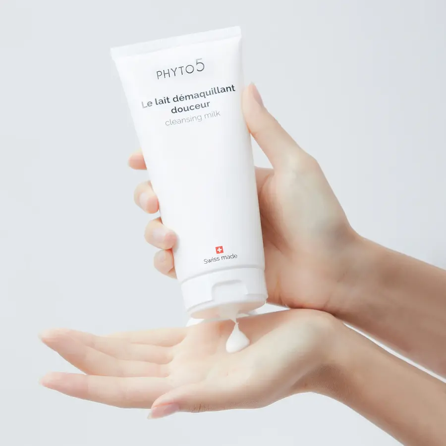Le Lait Démaquillant Douceur (Cleansing Milk)-2