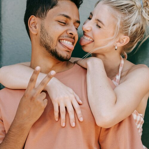 Waarom een koperen tongschraper je mondgezondheid naar een hoger niveau tilt