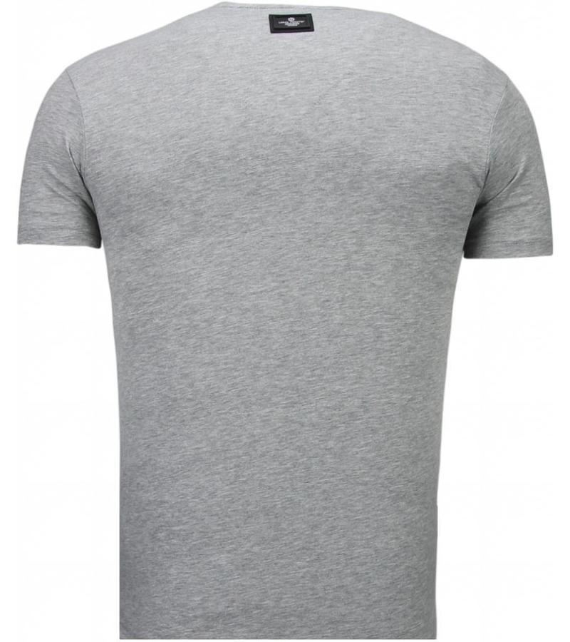 Local Fanatic Camisetas - Basic Exclusive V Neck - Gris