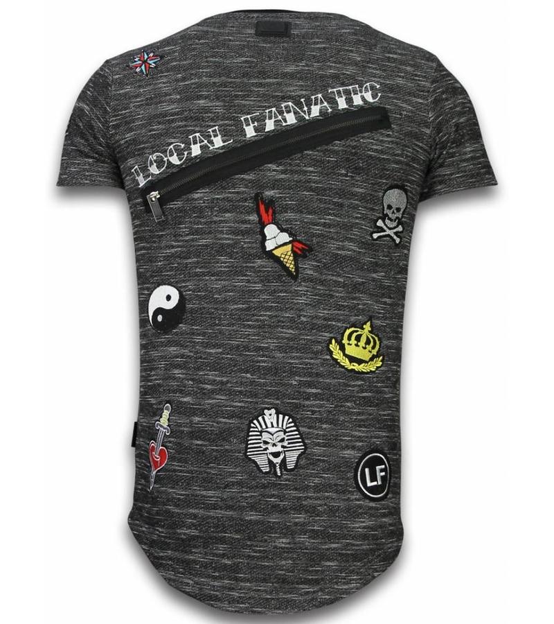 Local Fanatic Camiseta con parches Longfit Asymmetric Embroidery - T-Shirt Patches - Elite Crew - Negro