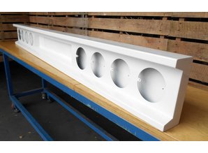 Truckbumper.nl  met uitsparing kenteken 8x ronde gaten RVS gepolijst