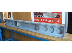 Truckbumper.nl  met uitsparing voor kenteken 6x ronde lampen staal