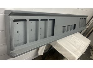 Truckbumper.nl  8x vierkante gaten staal, 4x vierkante gaten in het midden