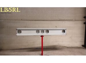 Truckbumper.nl lichtbalk 190cm ronde gaten 2 buiten , 3 midden