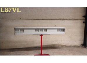 Truckbumper.nl lichtbalk 190cm Cabine achterzijde 7 vierkante gaten staal