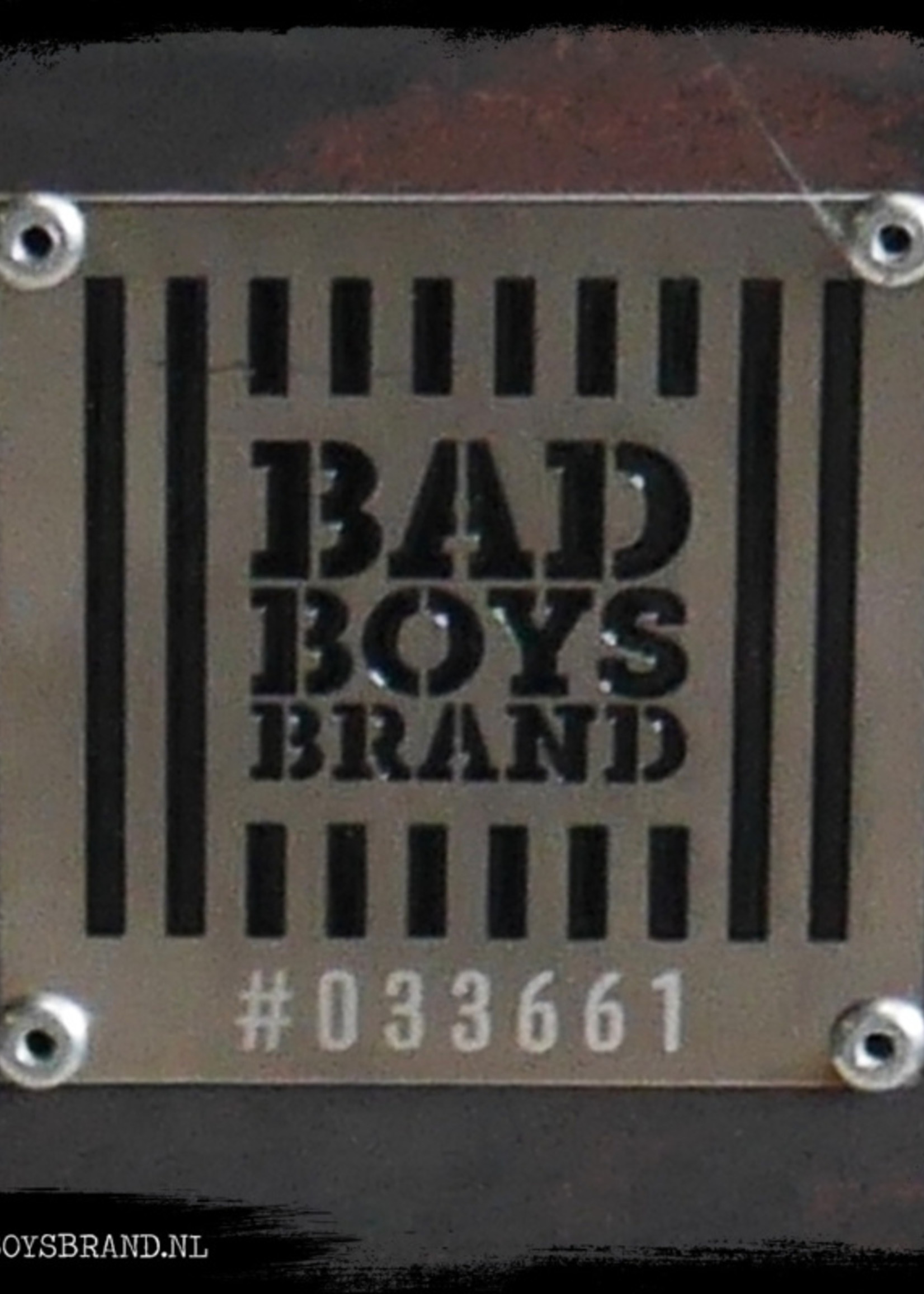 Bad Boys Brand Thumbs Up - Tuinhaard - BadBoysBrand Made in Jail - 168cm - staal - 100% Made in jail