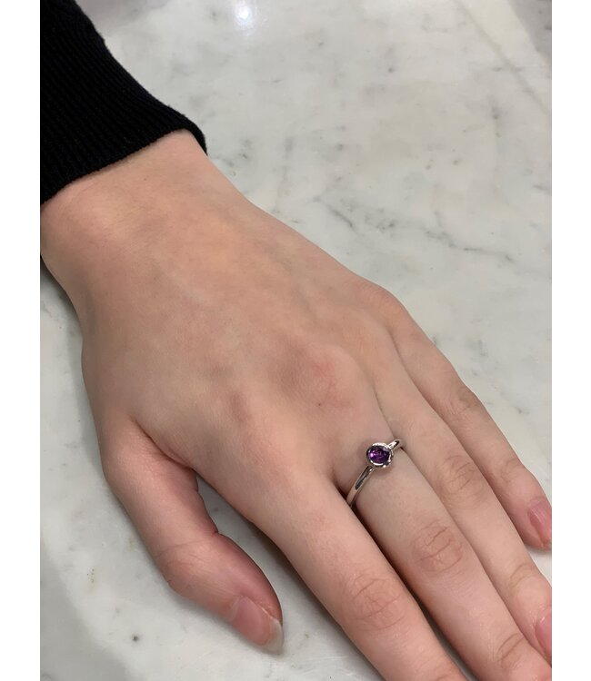 ROEMER witgouden ring met Amethist