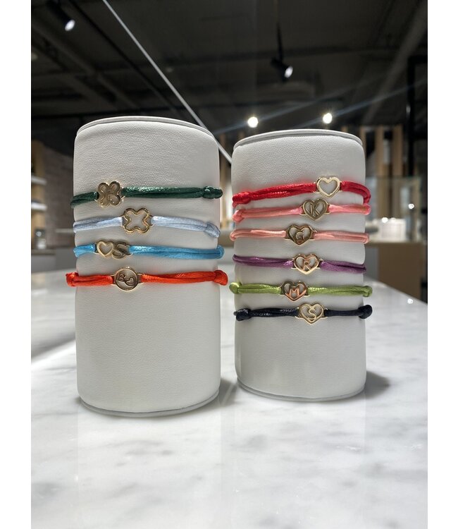 ROEMER by Bregje letterarmbandje hartje D