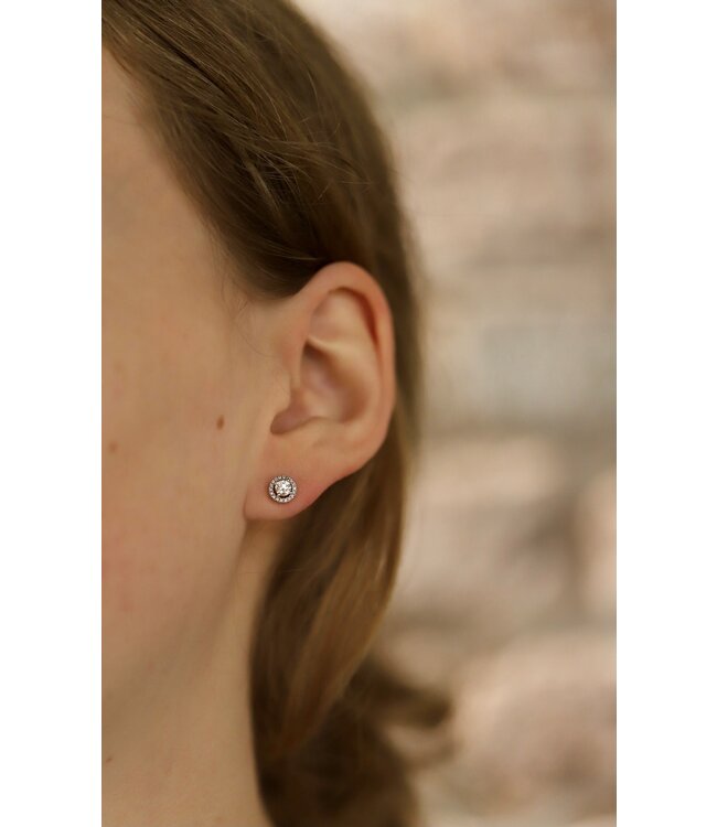 ROEMER witgouden oorsieraden met diamant