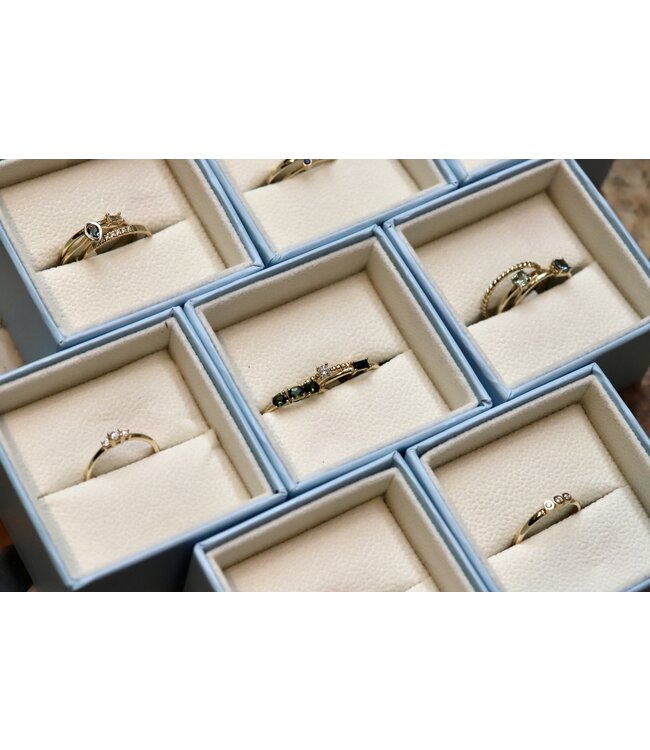 Miss spring geelgouden ring Tres met groene toermalijn