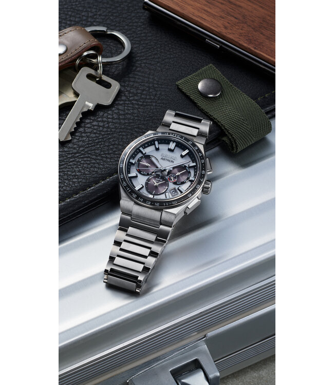 Seiko Horloge Astron SSH107J1