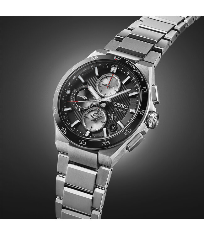 Seiko Horloge Astron SSH151J1