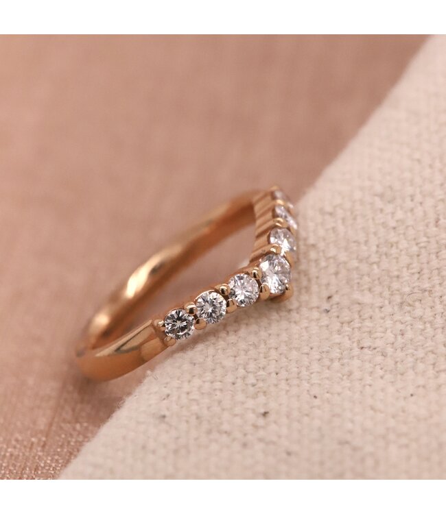 ROEMER by Bregje Roodgouden V ring met diamant