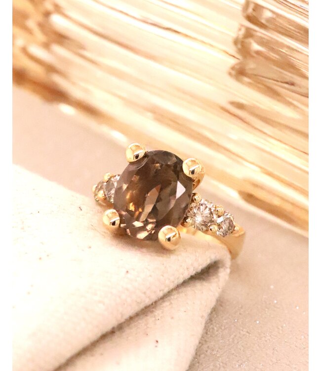 ROEMER by Bregje ring 18k geelgoud met Rookkwarts en bruine diamant