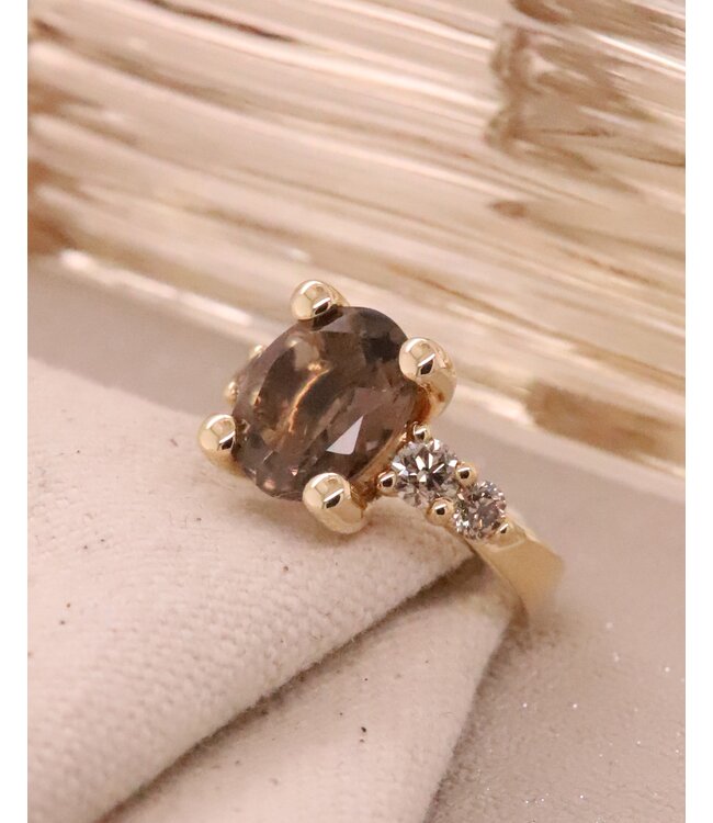 ROEMER by Bregje ring 18k geelgoud met Rookkwarts en bruine diamant