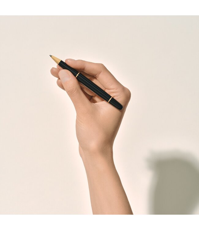 Montblanc Meisterstück Gold-Coated Classique Rollerball MB132457