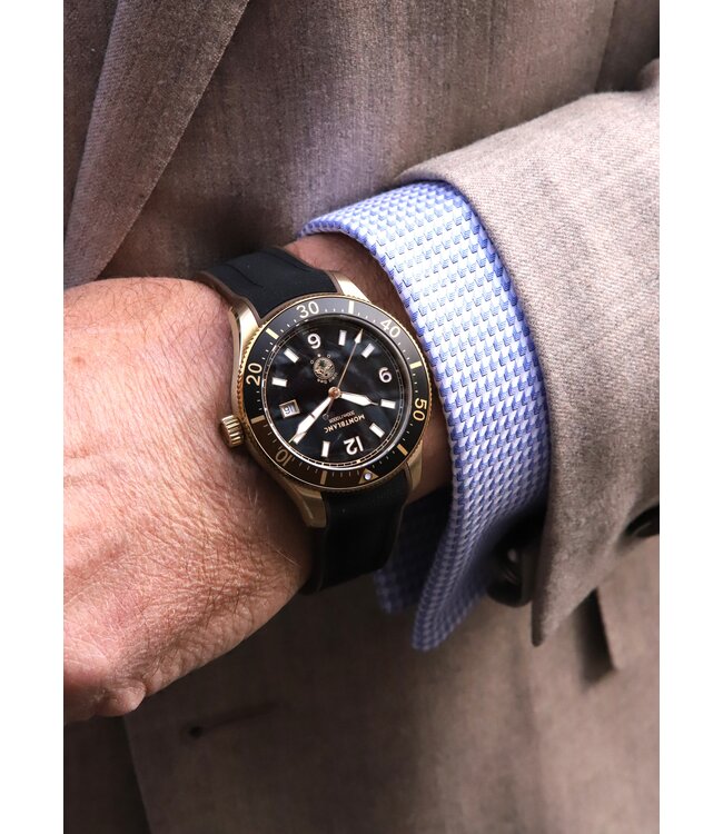 Montblanc Horloge Iced Sea Automatic Date Bronze MB133300