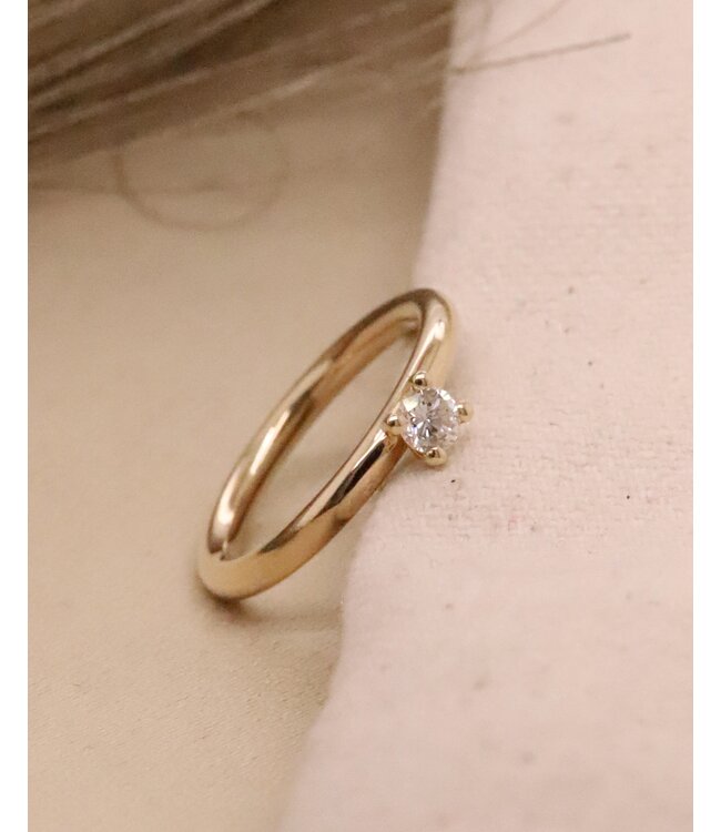 ROEMER by Bregje Ring Lily Mini 18k geelgoud met diamant 0.25ct maat 54