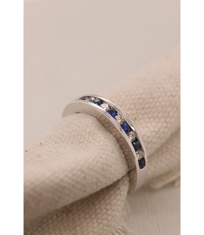 Roemer ring 18k witgoud met saffier en diamant maat 54