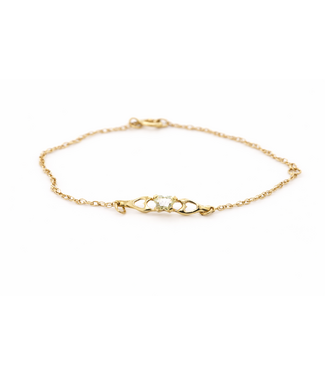 Gouden baby armband met zirkonium vlinder. 13,50 cm.
