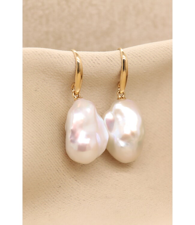 ROEMER oorhangers met barokke zoetwaterparel 28x16mm