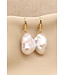 ROEMER oorhangers met barokke zoetwaterparel 28x16mm