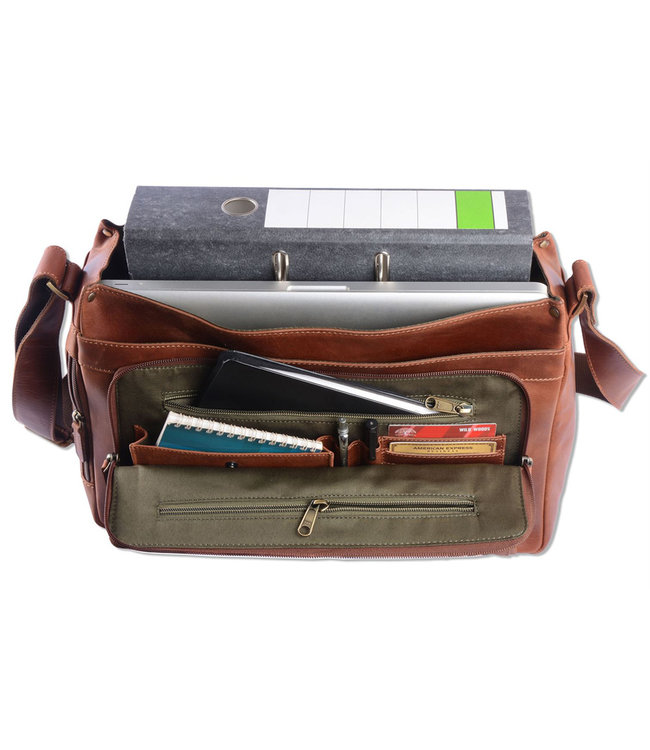 WILD WOODS Leren Messenger Schoudertas 15,6 inch Laptoptas – Unisex – Ronding uit Flap - Pull-up Leer - Cognac