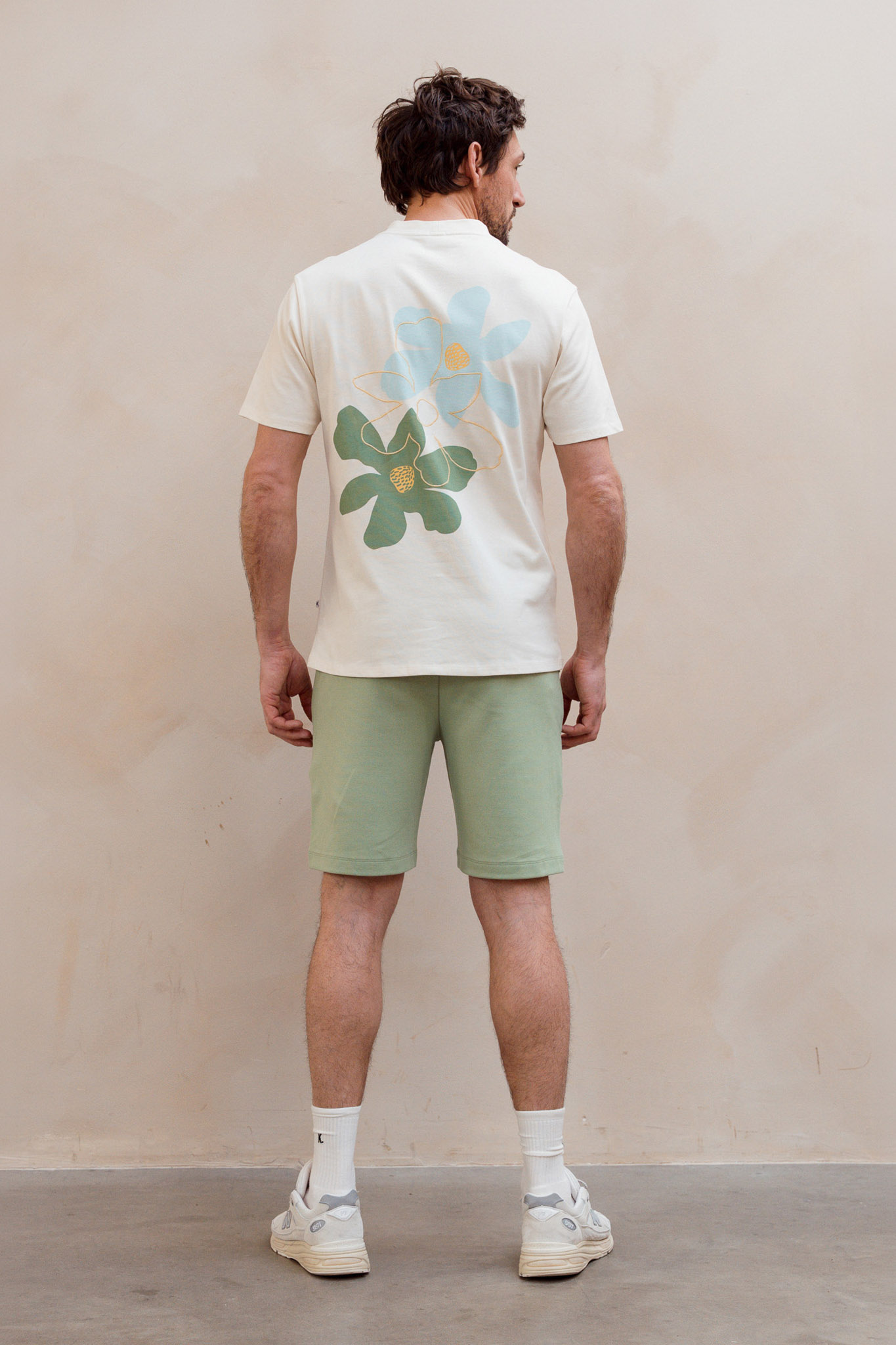 Kultivate Flowers Tee Egret