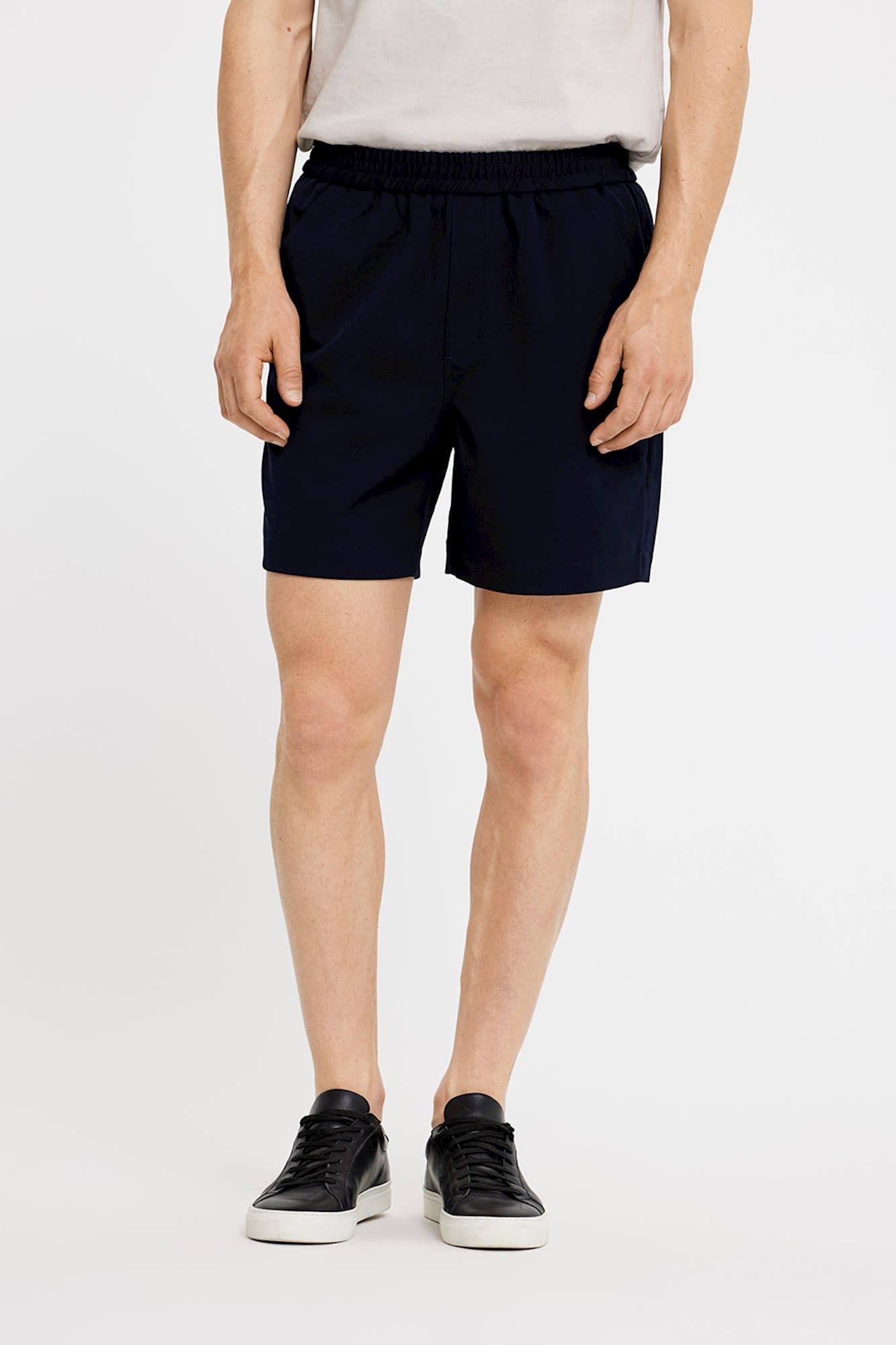 Plain Turi 041 Short Navy