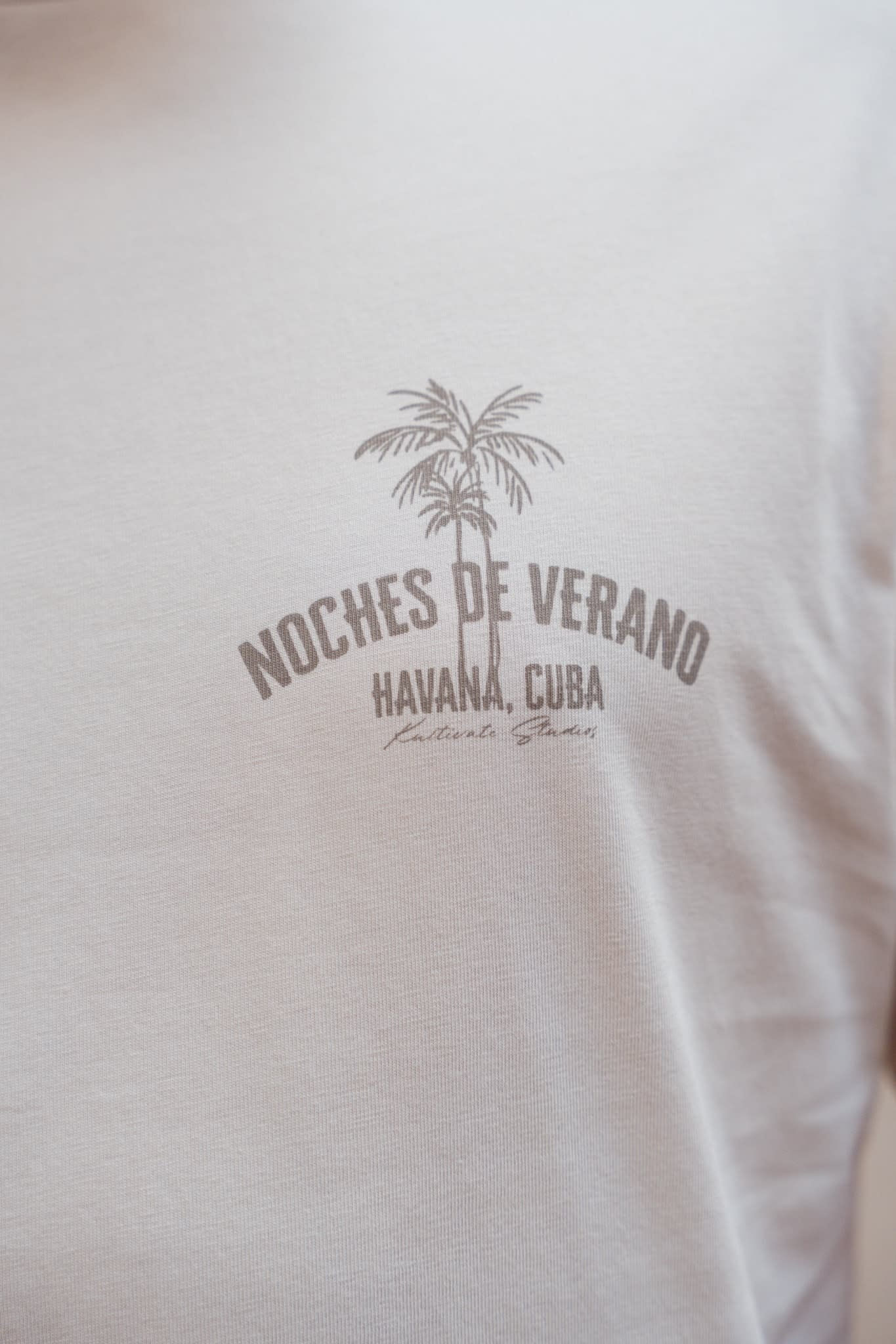 Kultivate Verano Luxury Tee Moonbeam