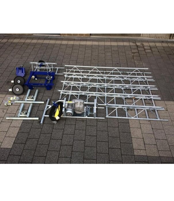 Comabi Ladderlift Apache 13 m met knikstuk