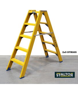 Staltor dubbele trap kunststof GVK 2x4 treden