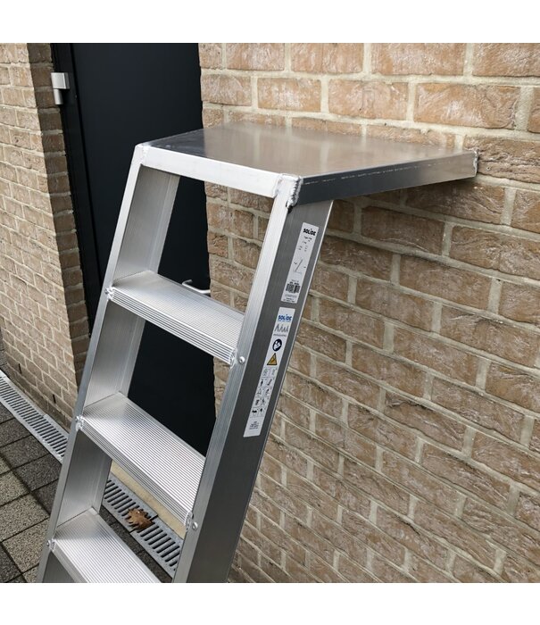 Solide Solide escabeau de plâtrier jointoyeur 6 marches