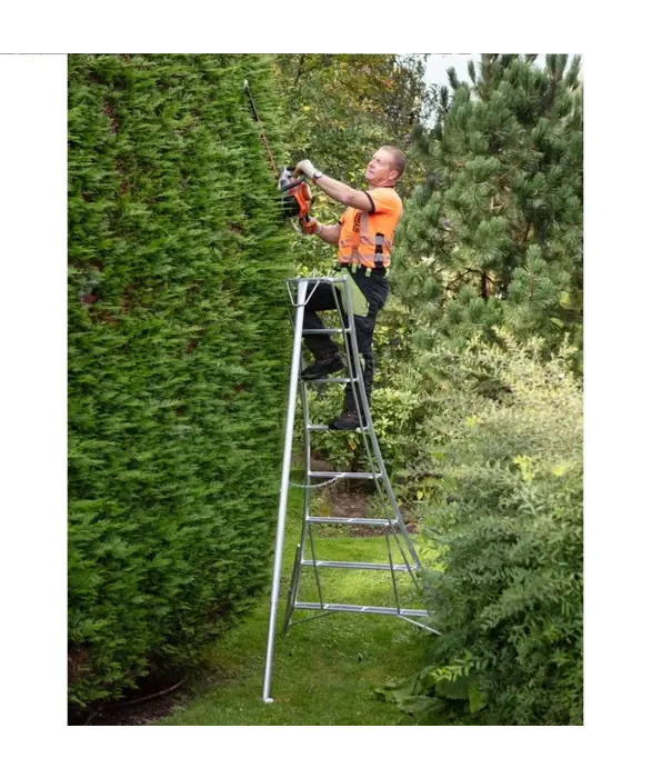 Hendon tripod ladders Vultur 3-Holm-Gartenleiter 240 cm mit 1 Holm verstellbar