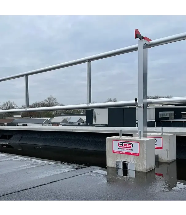 Roof Safety Systems RSS Fallschutz Flachdach Kompakt 28 Meter