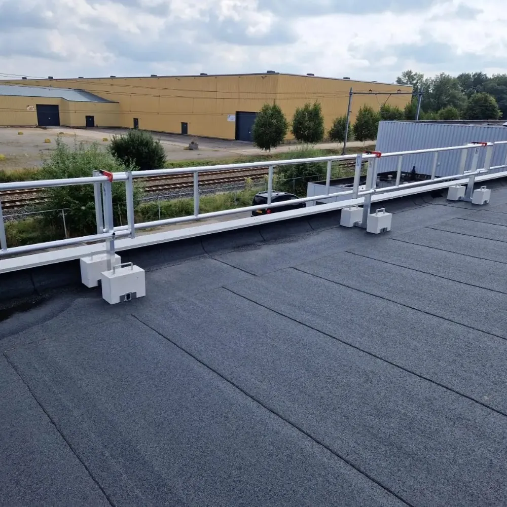 Roof Safety Systems RSS valbeveiliging plat dak Compact 28 meter