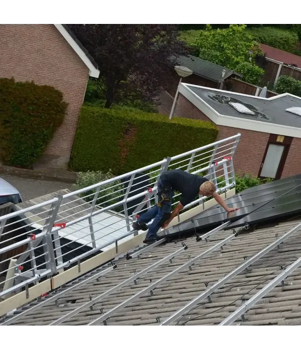 Roof Safety Systems RSS valbeveiliging hellend dak 18 meter