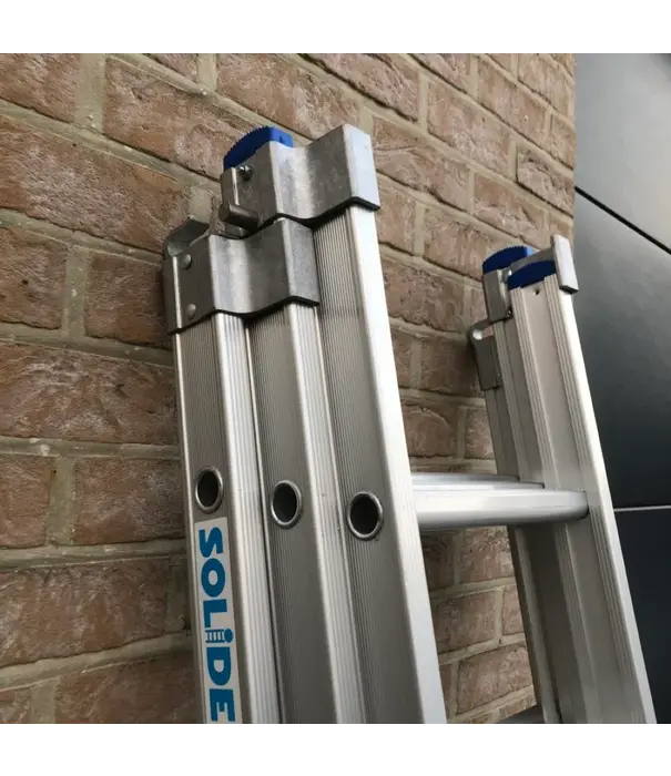 Solide Échelle transformable 3 plans Solide 3x8 échelons