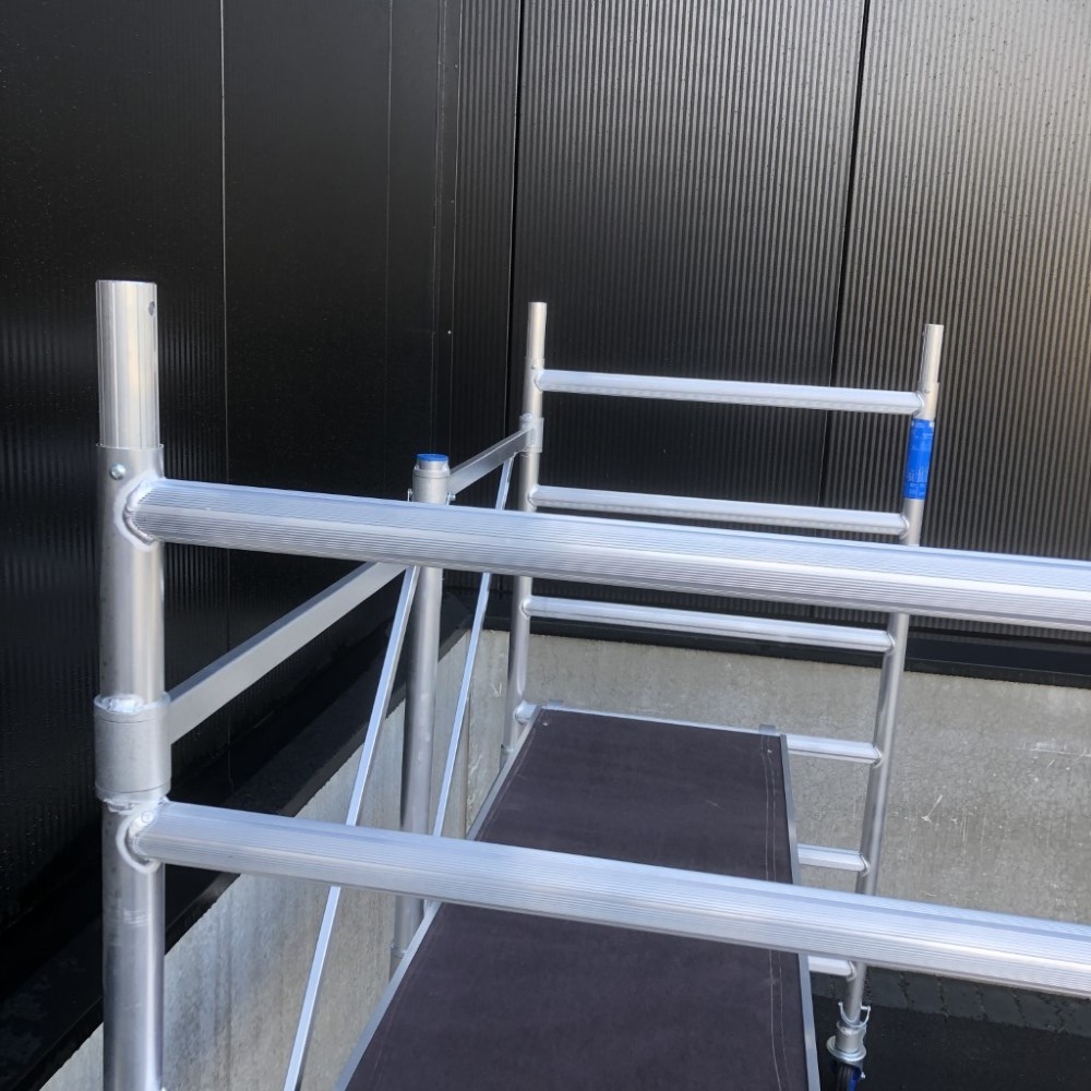 ASC Zimmerfahrgerüst 90x190 mit Treppe Arbeitshöhe 3 m