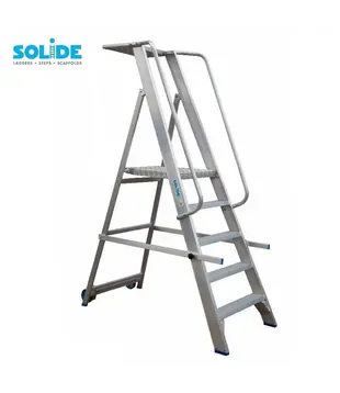 Solide plateforme mobile pliable 5 marches PMP05