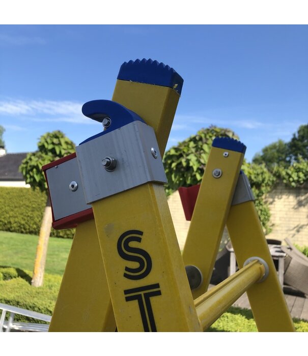 Staltor Staltor kunststof glasvezel ladder 2x7 sporten met opengaande bomen