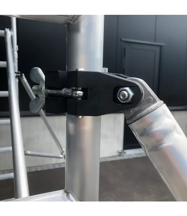 EuroScaffold Kamersteiger Euroscaffold werkhoogte 7,50 m