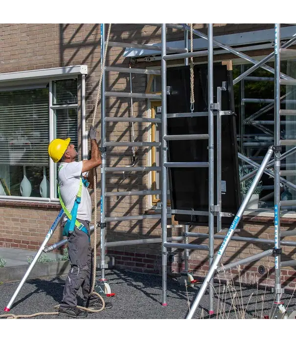 EuroScaffold Élevateur solaire - élevateur d'échafaudage EuroScaffold HT 12,20 m